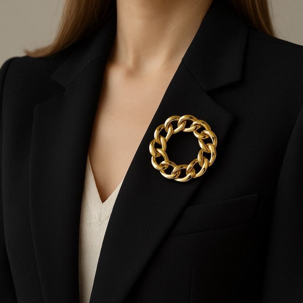 Monet Vintage Gold Chain Link Circle Brooch Pin Bold Statement Jewelry